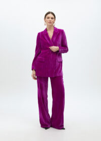 americana-velvet-con-flor-en-solapa-2