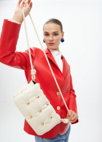 bandolera-acolchada-efecto-piel-con-tachas-redondas-xl-2