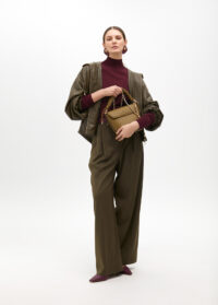 bomber-efecto-piel-manga-murcielago-con-capucha-2