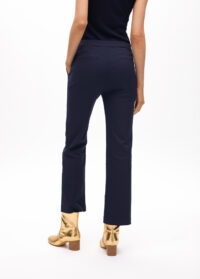 pantalon-campanita-cropped-con-detalle-joya-en-cintura-4