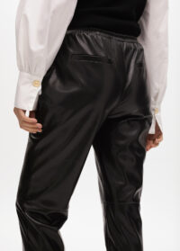 pantalons-jogger-effet-cuir-4