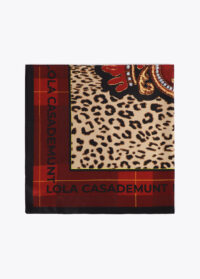 panuelo-animal-print-y-tartan-6