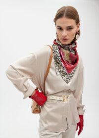 panuelo-estampado-lc-y-leopardos-6