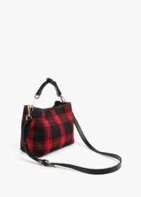 petite-sacoche-en-tissu-a-carreaux-avec-ecusson-7