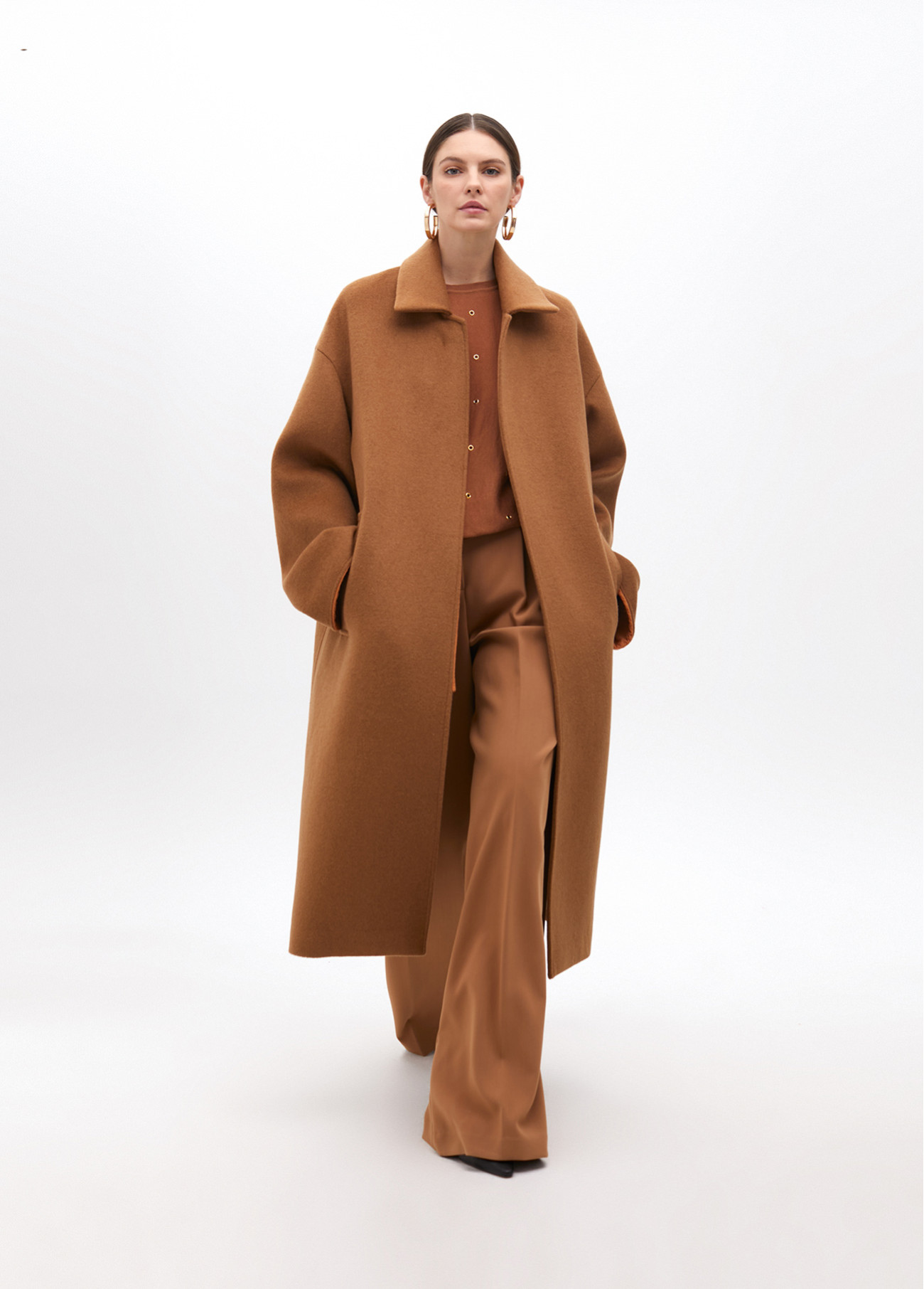 pull-avec-oeillets-a-epaule-tombante-6